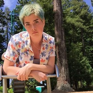 Meet your Posher, Izzy